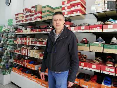 �A fondare la bottega fu il mio bisnonno Pietro Petrelli, in via Cairoli, dove fino al 1892 fece scarpe su misura per l�Esercito regio�, racconta il 50enne Francesco, attuale proprietario 